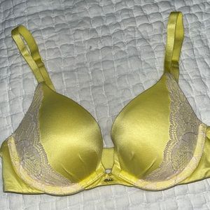 Vs 32 B bra